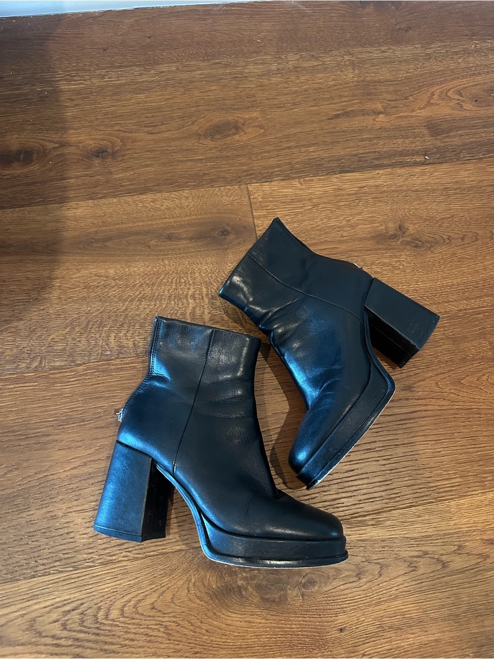 Steve Madden Balck Leather Platform Maxi booties